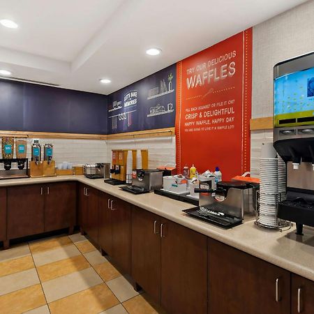 Hampton Inn & Suites Fort Belvoir Alexandria South Екстер'єр фото