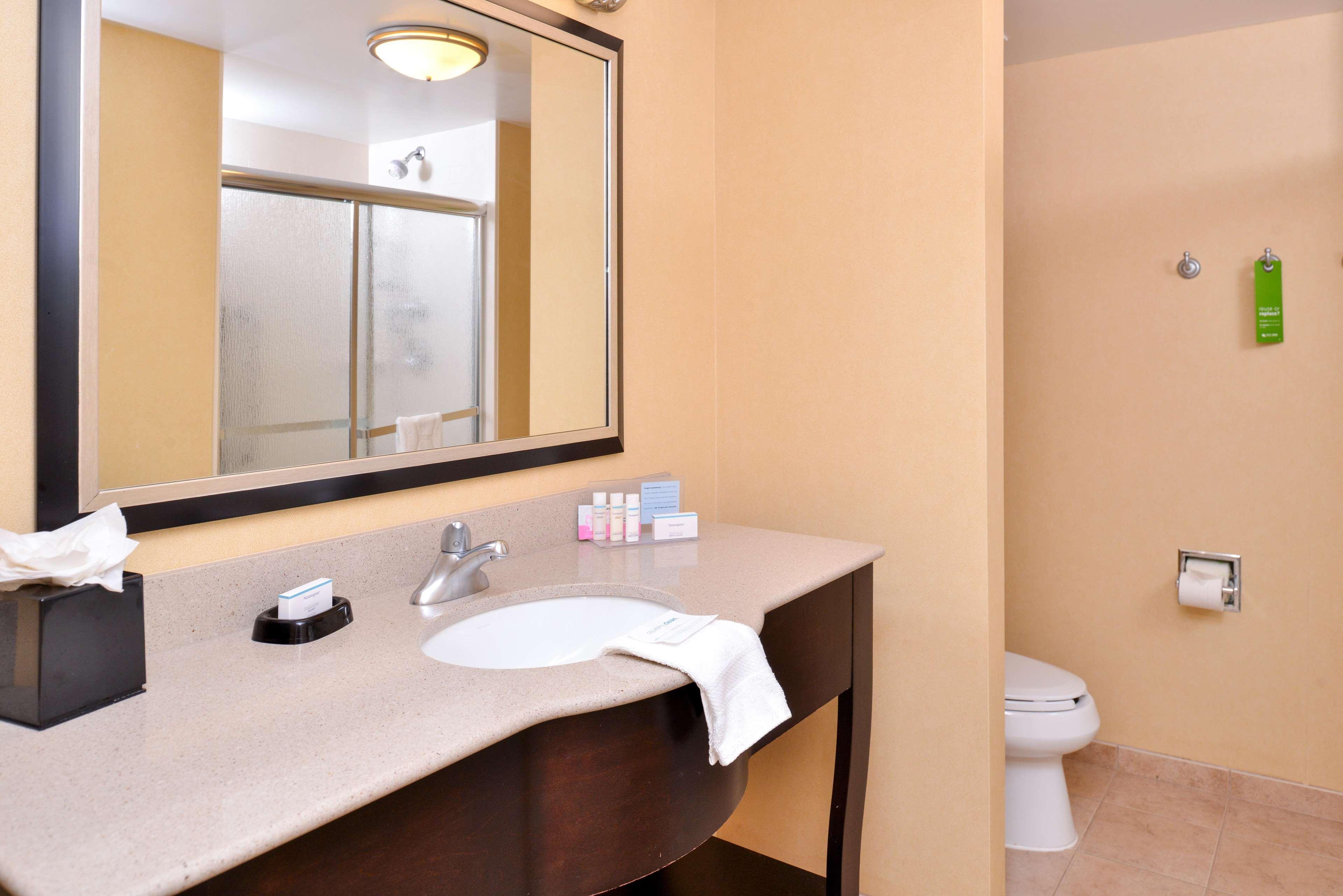 Hampton Inn & Suites Fort Belvoir Alexandria South Екстер'єр фото