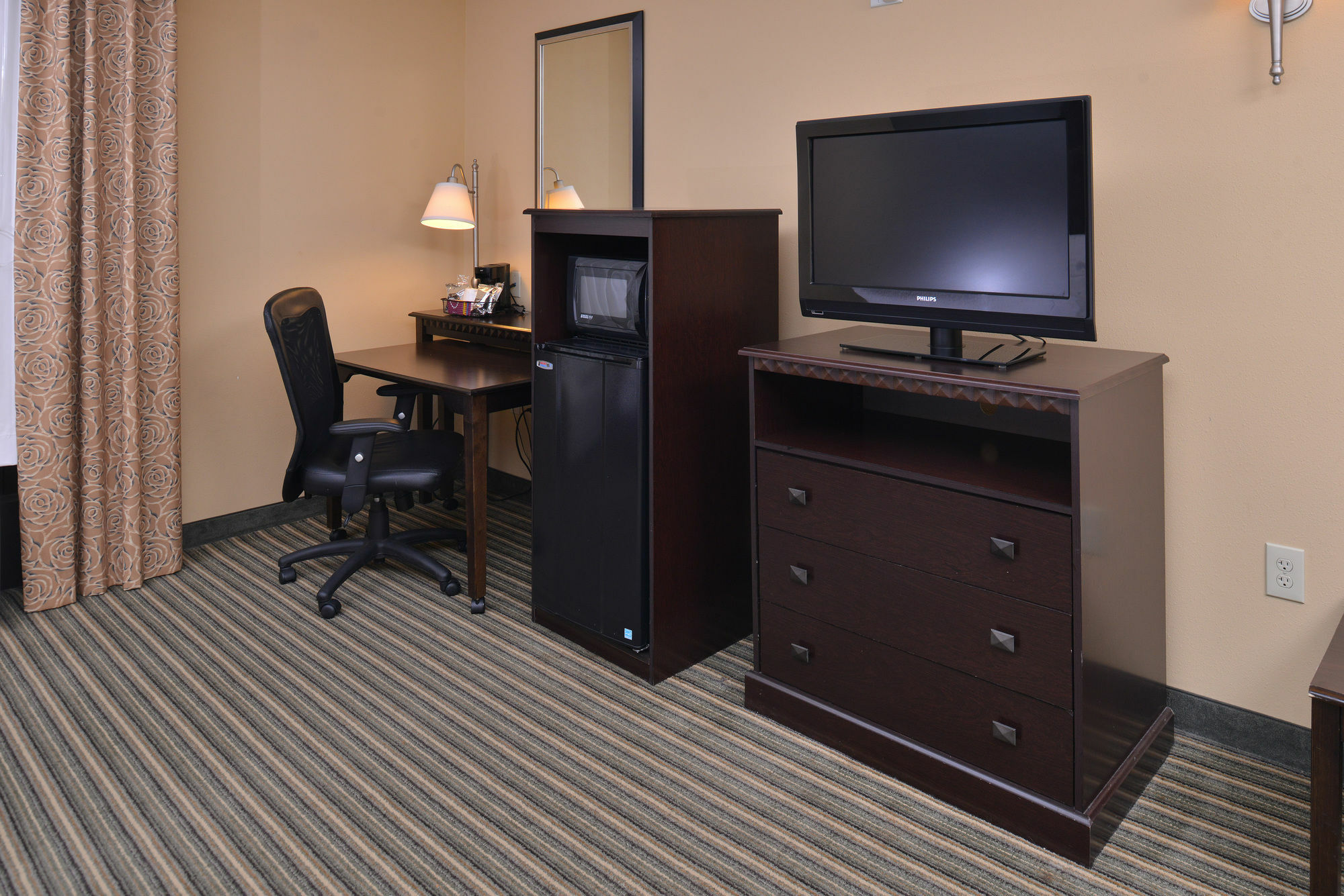 Hampton Inn & Suites Fort Belvoir Alexandria South Екстер'єр фото